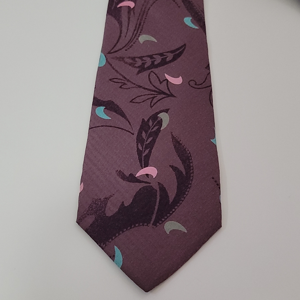 Men's tie